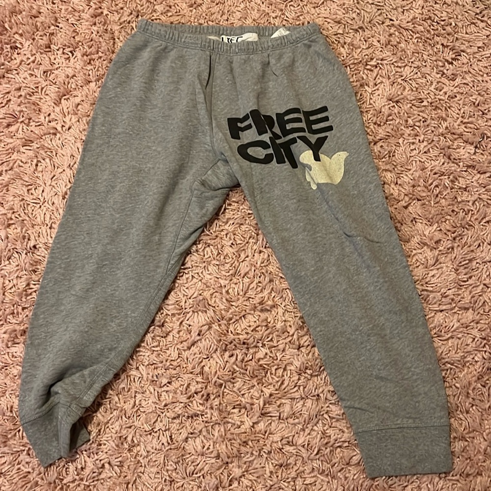 Free city sweatpants
